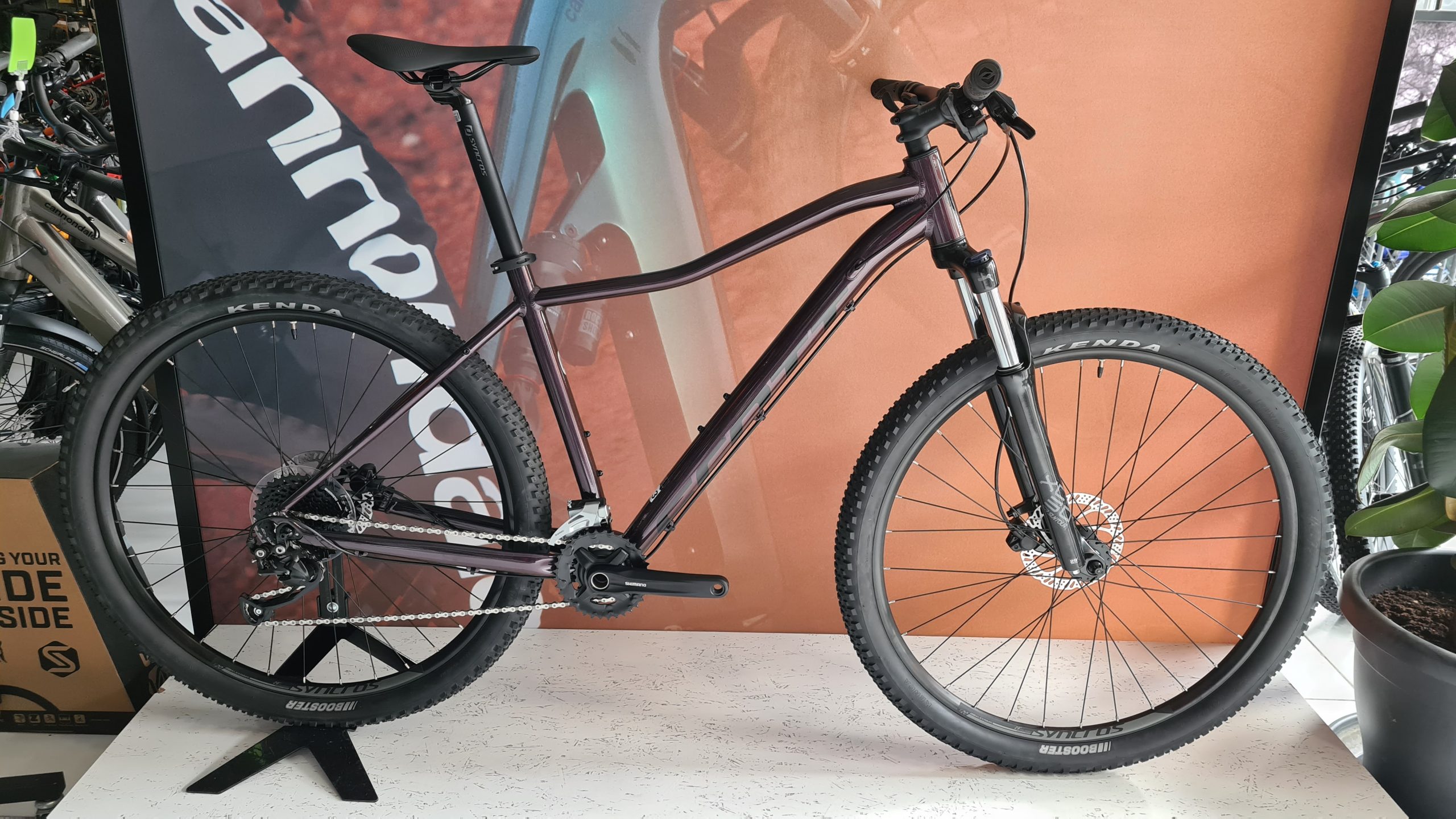 Scott Contessa Active 40